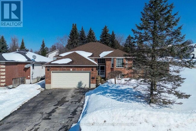 Building Photo - 4 Cutting Dr