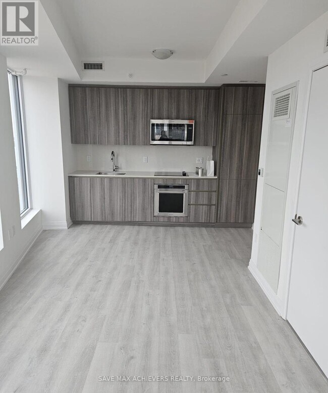 Photo du bâtiment - 15 Richardson St