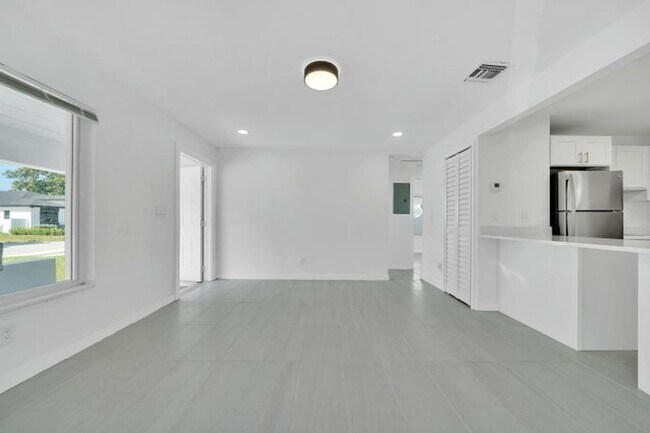 Foto del edificio - 1108 NE 16th St