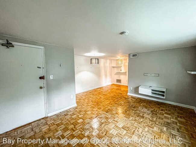 Foto del edificio - 2 br, 1 bath House - 802 S Arlington Mill ...
