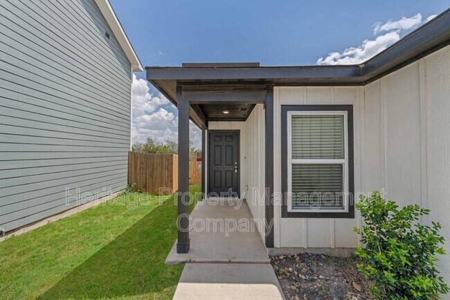 Foto del edificio - 8718 Broad Wing Dr