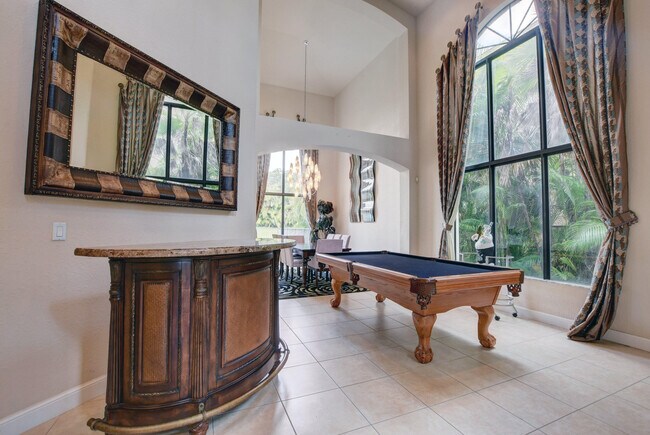 Foto del edificio - 3424 Collonade Dr