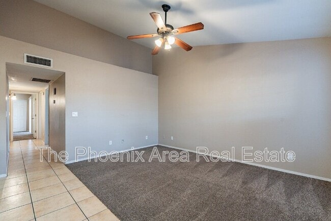 Building Photo - 3206 E Calypso Ave
