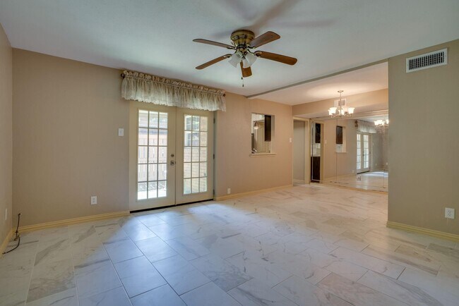 Building Photo - 2809 Lineville Dr