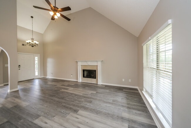 Building Photo - 13073 Claybourne Cove