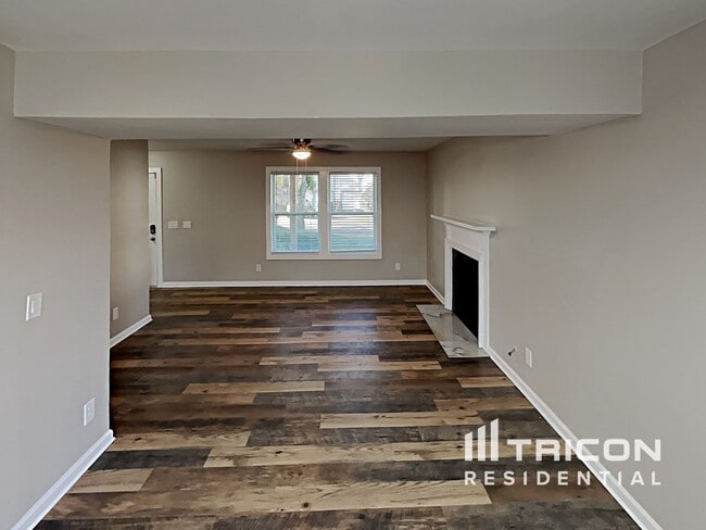 Foto del edificio - 1820 Crestwood Drive NW Acworth GA