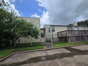 Building Photo - 2402 Intrepid Way