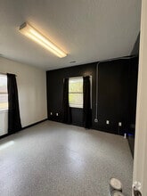 Building Photo - 45 W 700 S