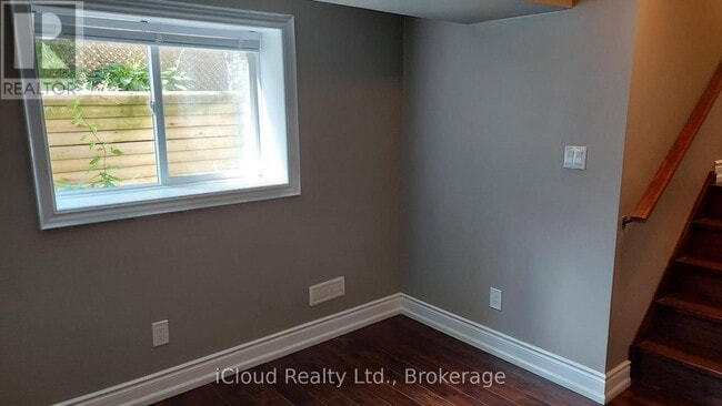 Building Photo - 24 Histon Crescent