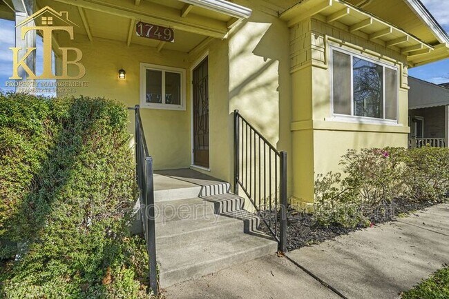 Building Photo - 1749 Vallejo Way