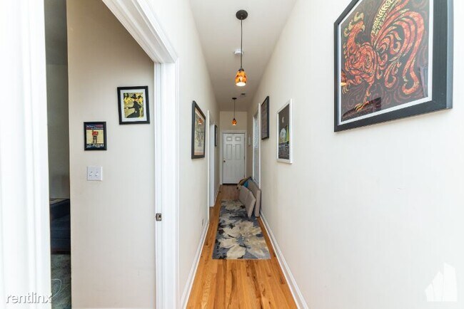 Foto del edificio - 2 br, 1 bath Townhome - 2109 W Warner Ave