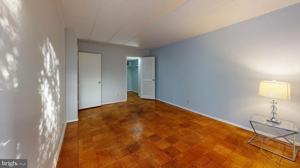 Foto del edificio - 5705 Indian Ct