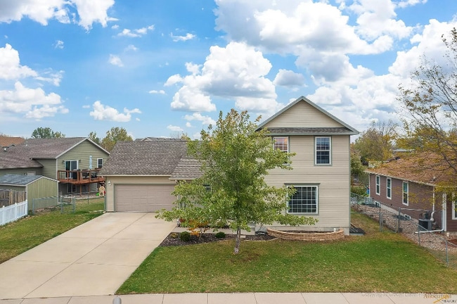 Building Photo - 4670 Teak Dr