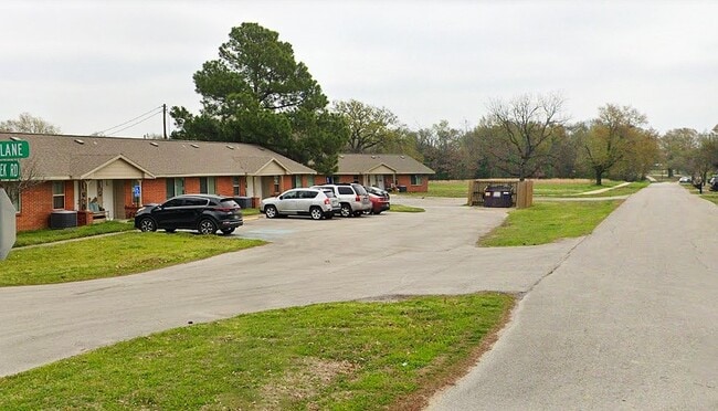 Foto del edificio - 503 Crooked Creek Rd