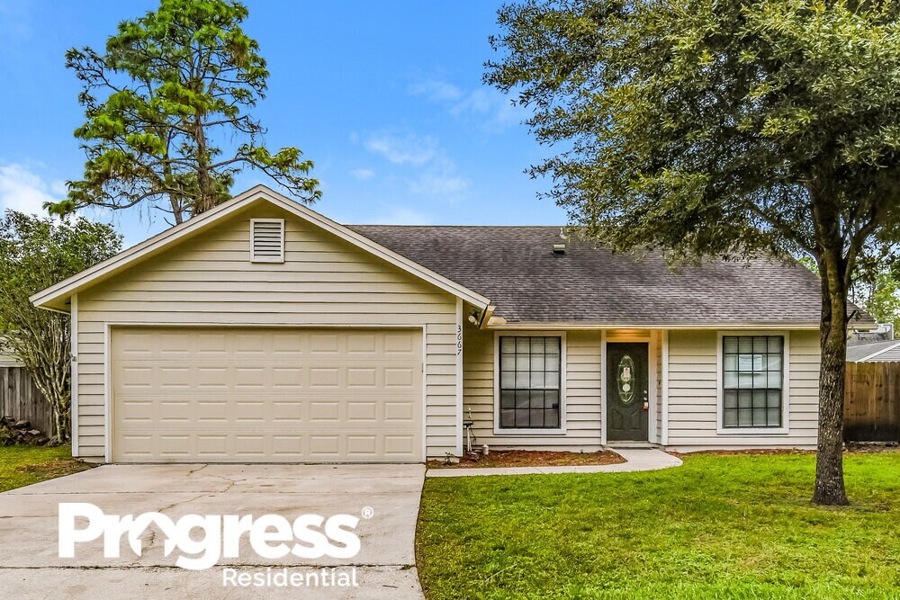 3667 Lumberjack Cir N, Jacksonville, FL 32223 House for Rent in