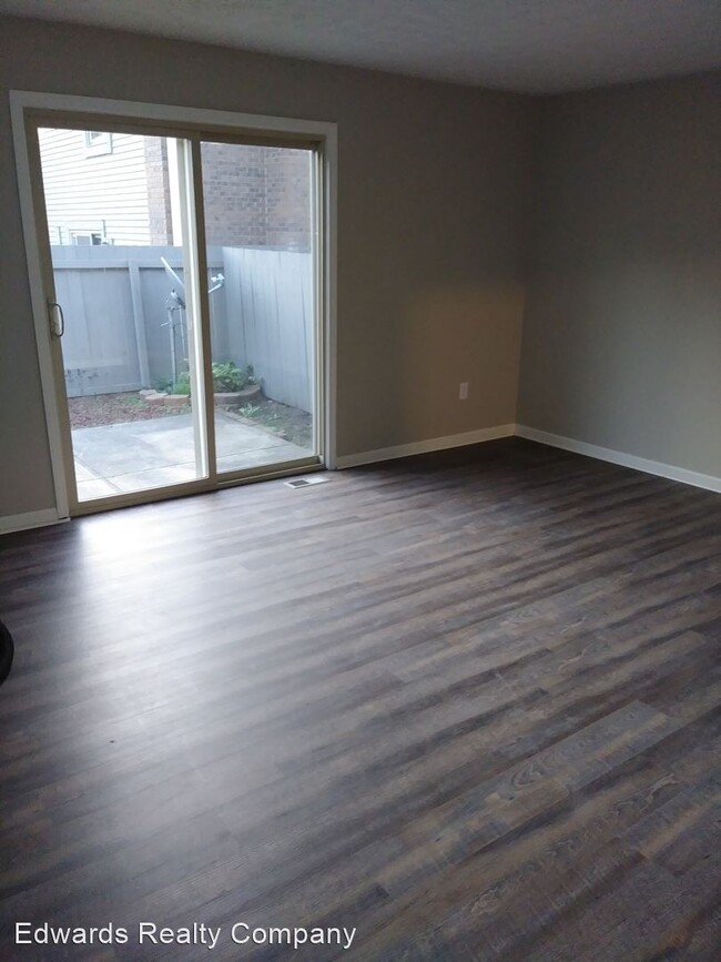 Building Photo - 2 br, 2.5 bath House - 7752 Sawmill Road