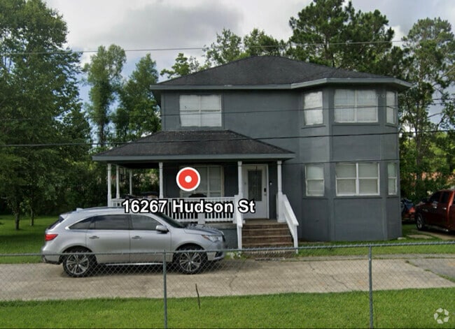 Building Photo - 16267 Hudson St