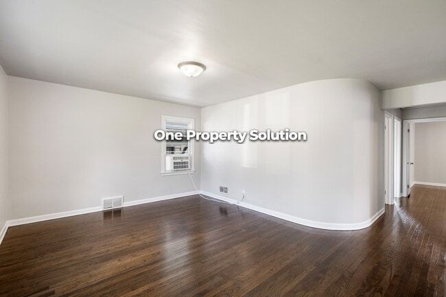 Foto del edificio - 5043 Washington St