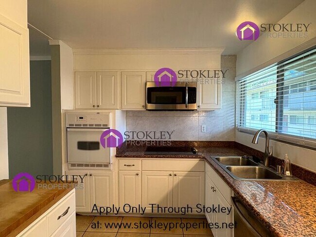 Foto del edificio - 2940 Estates Ave