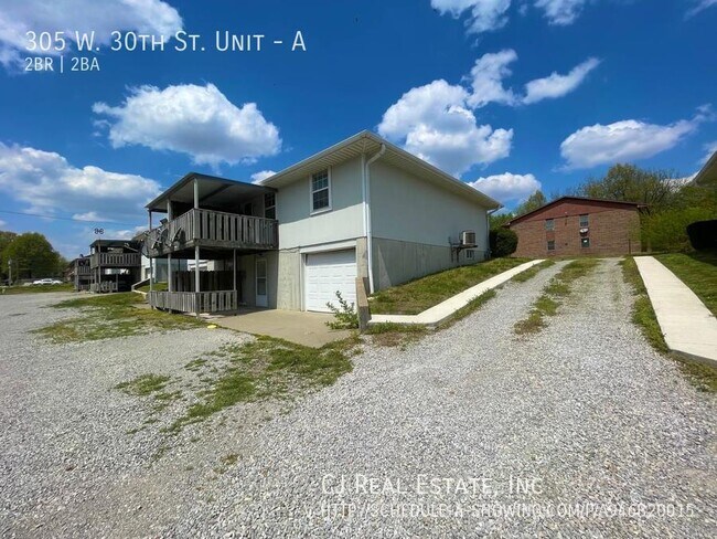 Building Photo - 305 W 30th St