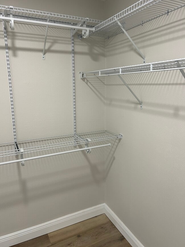 Foto del edificio - 3848 N Lake Dr