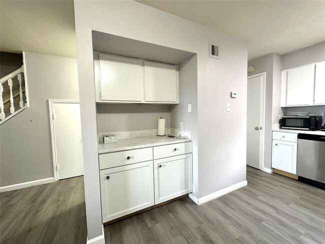 Foto del edificio - 4109 Lark Ln