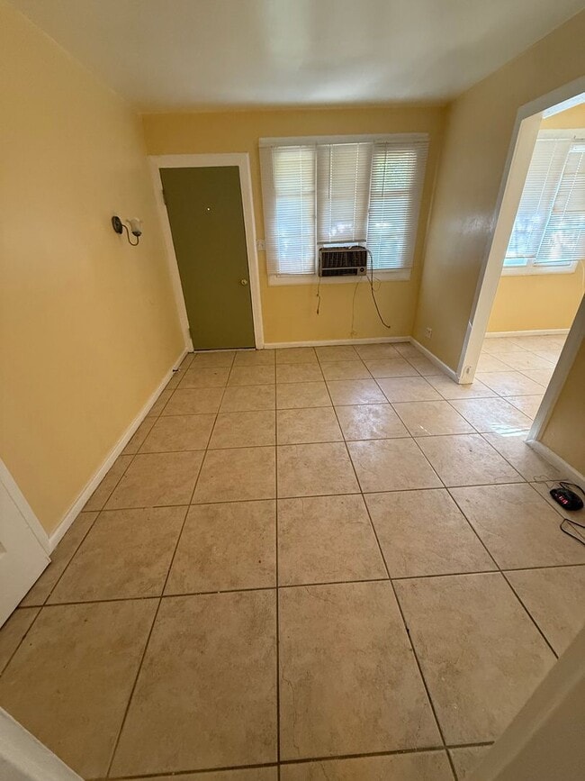 Foto del edificio - 6568 Desert Queen Ave