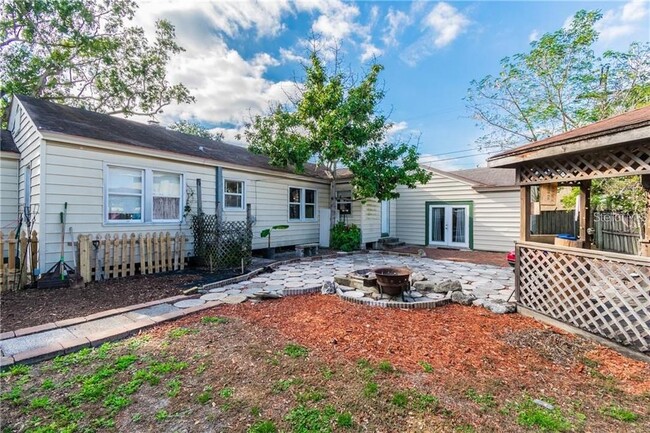 Foto del edificio - 3421 W Gray Ct