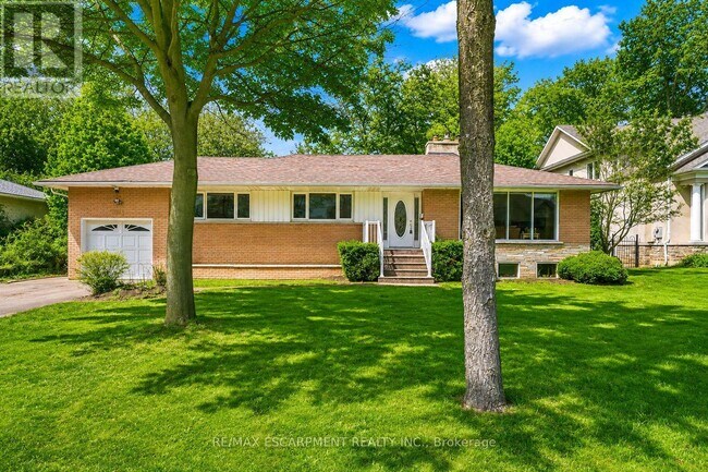 Photo du bâtiment - 1546 Lorne Wood Rd