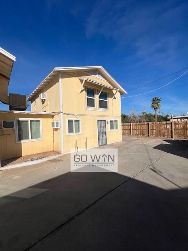 Photo - 1836 E Harvard St Apartment