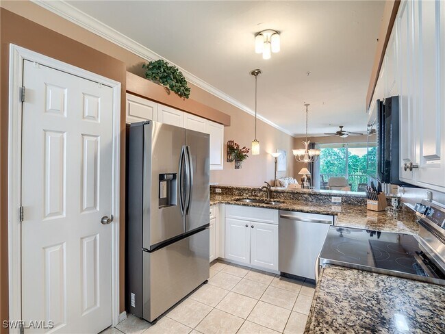 Building Photo - 8680 Cedar Hammock Cir
