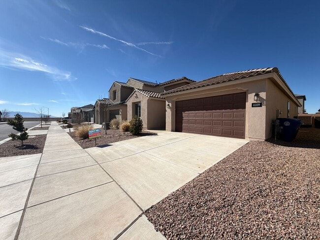 Building Photo - 4 Bedrooom Single Story New Build in Mesa Del Sol Near Netflix Studios!