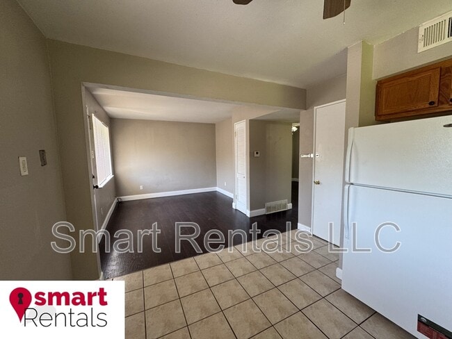 Building Photo - 497 S Holmes Ave