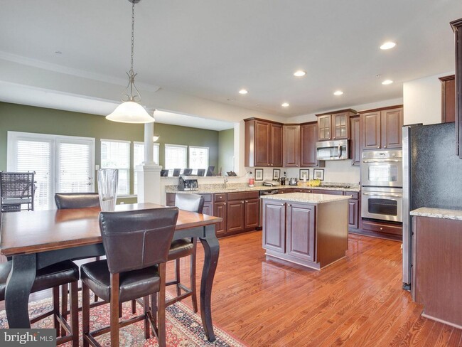 Building Photo - 2109 Congresbury Pl