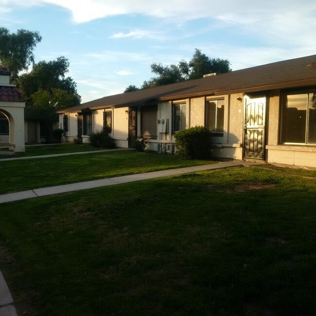 Foto del edificio - 3120 N 67th Ln