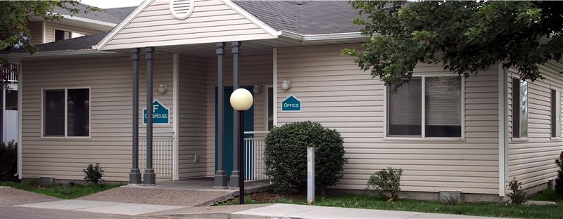 Primary Photo - 175 E 12th N