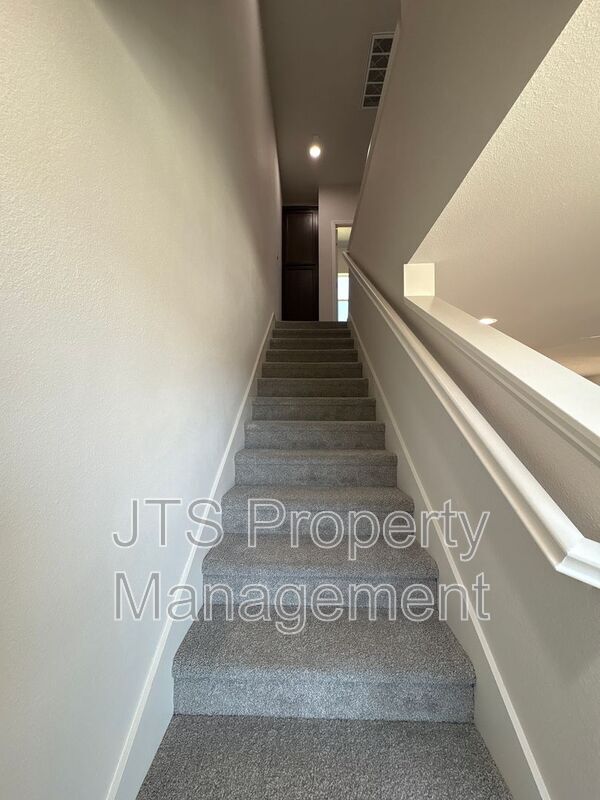 Foto del edificio - 5 Oak Manor Way