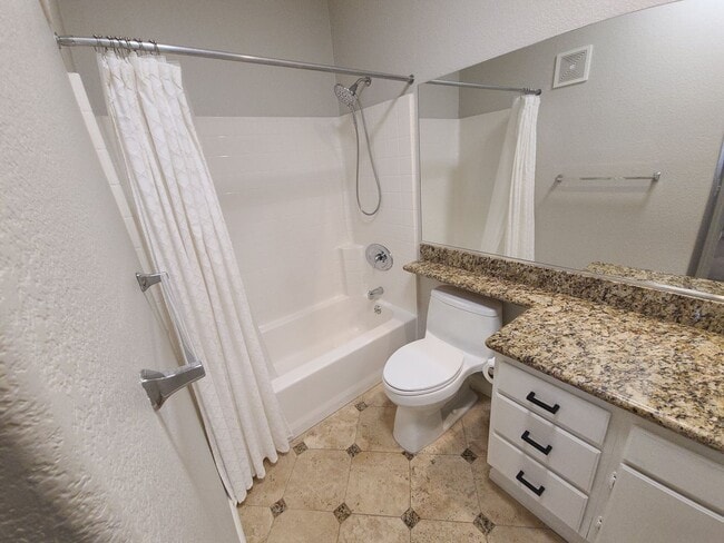 Foto del edificio - Great golf course views