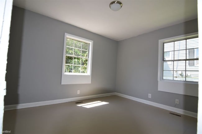 Building Photo - 2 br, 1 bath House - 1209 Lake Wheeler