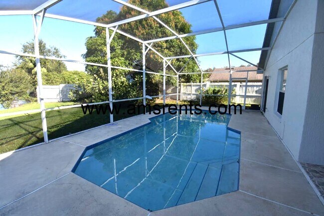 Foto del edificio - Pool House in Remington Pointe