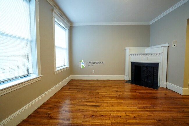 Building Photo - 50 Park Vale Ave