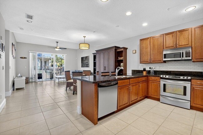 Foto del edificio - 226 N Latitude Cir