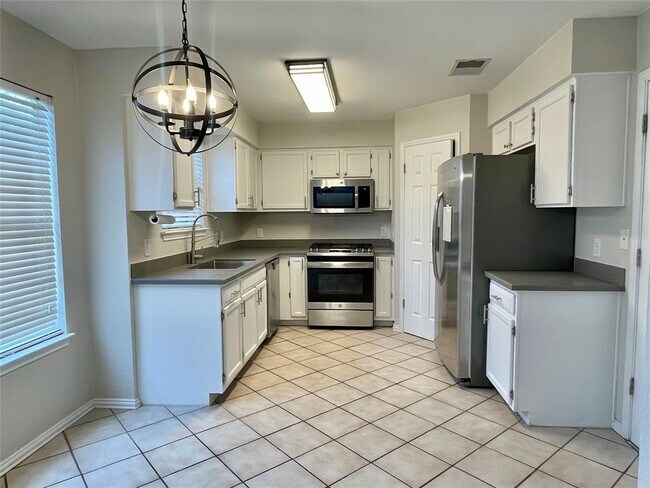 Foto del edificio - 8709 Cretys Cove