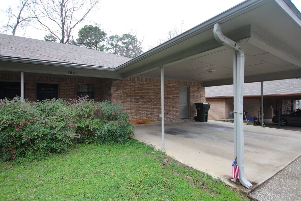 Primary Photo - Langley Westminster Duplex