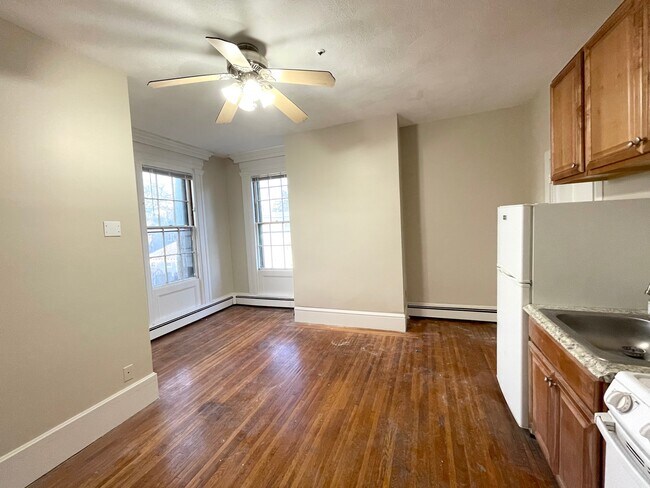 Foto del edificio - 248 Lafayette St