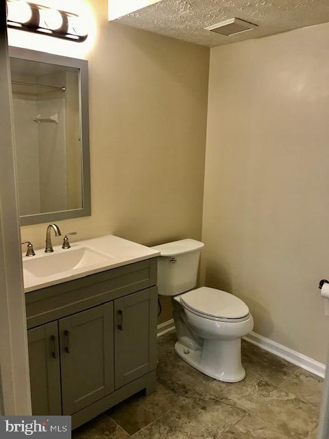Building Photo - 25901 Ridge Manor Dr