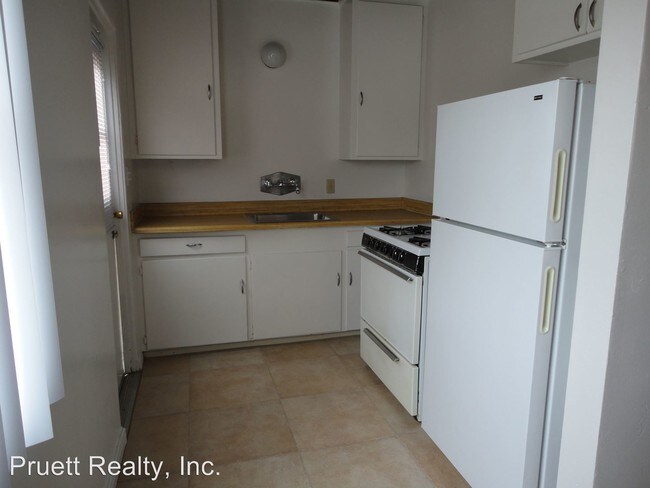 Foto del edificio - 5159 W Point Loma Blvd