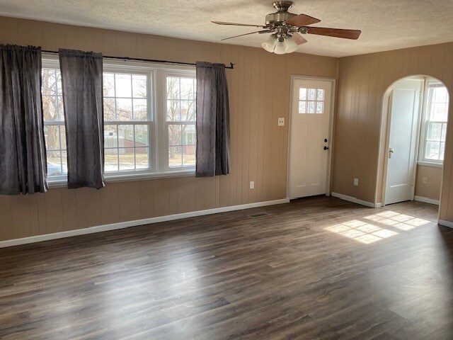 Foto del edificio - 3016 8th Ave