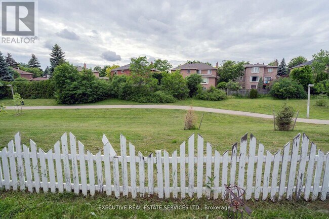 Photo du bâtiment - 36 Blueridge Square