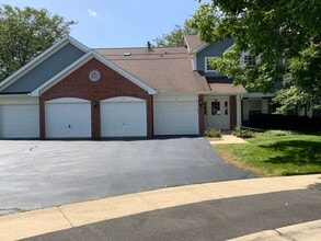 Building Photo - 1675 Mansfield Ct